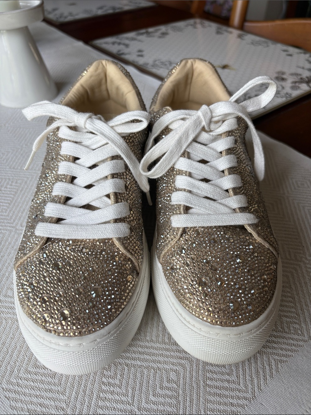 Betsy Johnson Sidny Gold Sparkle Platform Sneakers 7M